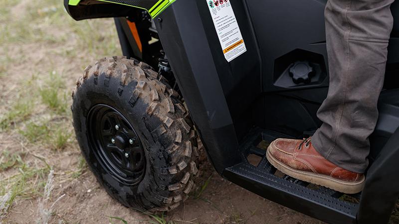 Large Footwells on the Alterra 600 ATV