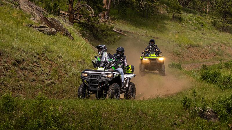 Randonnée en groupe avec la technologie Garmin – Arctic Cat Off Road